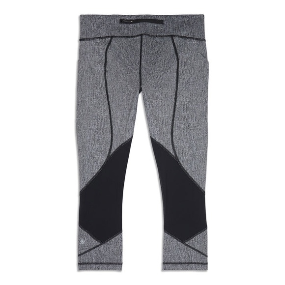 lululemon athletica Pants - Lululemon Pace Rival Crop with pockets Sz 2, Scatter Grey Black